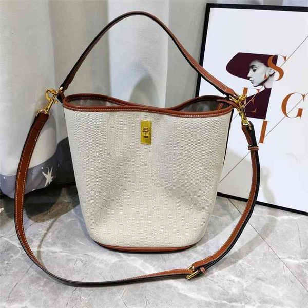 

women luxurys designers bags 2021 net red bucket fashion versatile canvas lock single slanting la designer handbag handbags totes crossbody