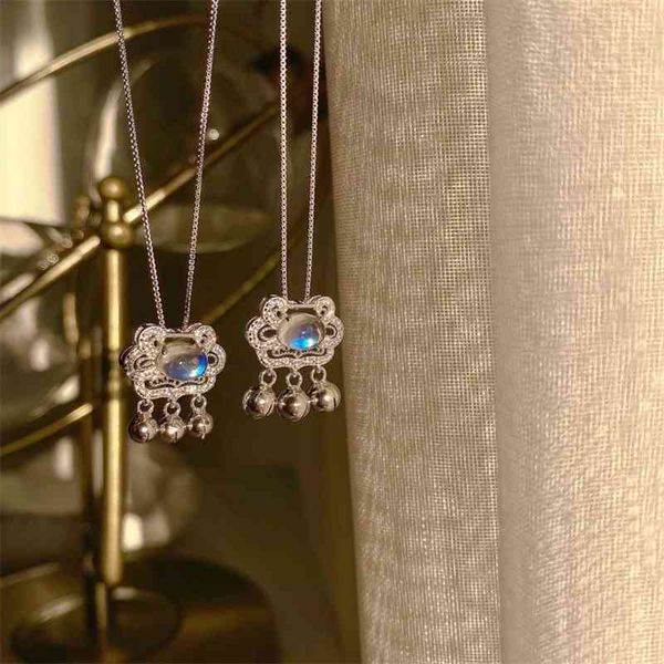 

925 silver moonstone safety lock necklace women's fashion design, Black