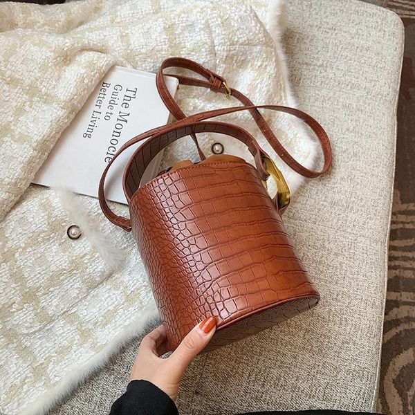 

evening bags crocodile pattern tote bucket bag 2021 high-quality pu leather women's designer handbag vintage shoulder messenger