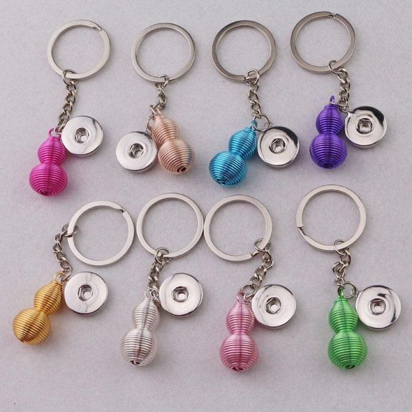 

keychains wholesale 16pcs mix 8colors good lucky gourd keyring with 18mm metal button charm key chains for men women, Silver
