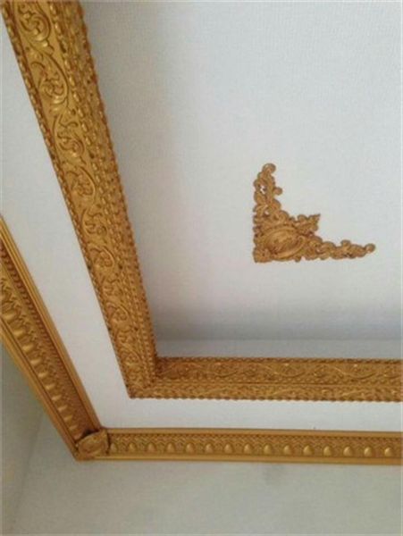 

wall stickers decogold decorative golden colored embroidered pasterboard bordure cornice dgm-21