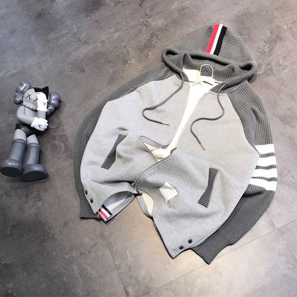 

2021 korean tb lovers classic four bar splicing contrast back color stripe knitted plush hooded zipper sweater, Black