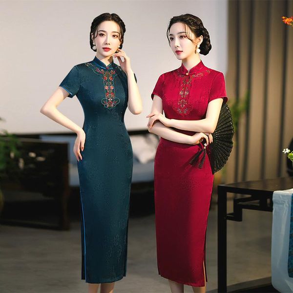 

ethnic clothing 2021 slim women's silk embroidery qi pao daily improved elegant red cheongsam dress chinese fashion long qipao dresses