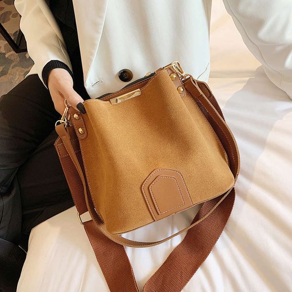 

hbp fashion women's 2021 new autumn simple frosted portable one shoulder cross carrying versatile bucket fashionable small bag