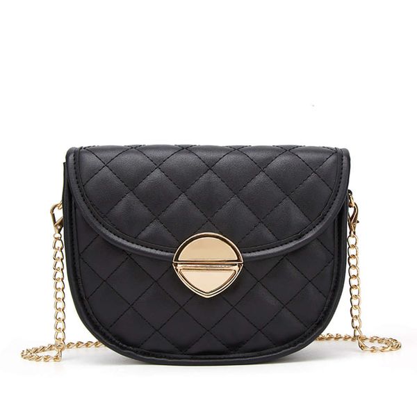 

fashion new street trend saddle diamond lattice chain women's portable messenger bag