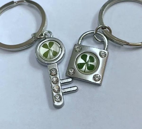 

yqtdmy 10 pcs personalized real four leaf clover lock key design vogue keychain, Slivery;golden