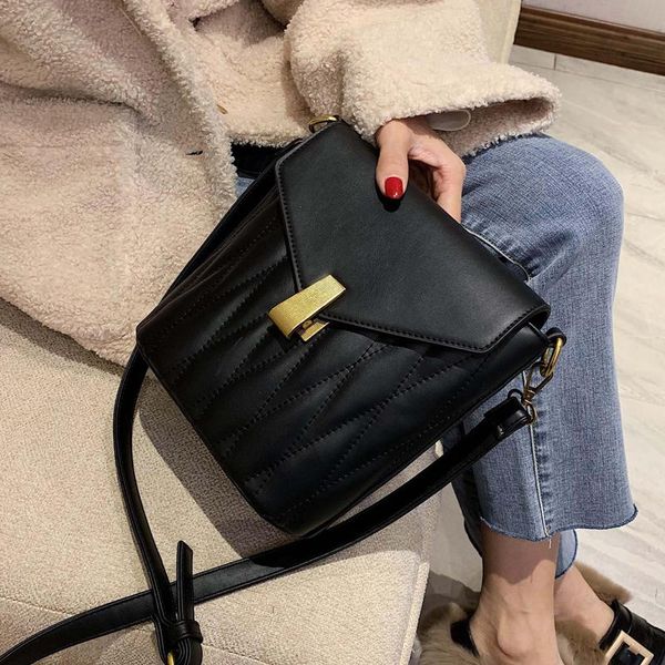 

cross body vintage fashion female bucket bag 2021 quality pu leather women's designer handbag lock shoulder messenger travel