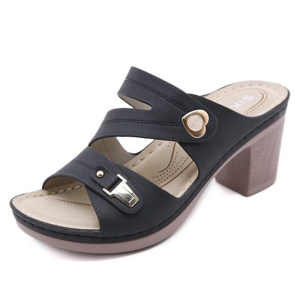 

2021 new european style sandals and slippers fashion metal buckle high-heeled large size ladies high-heeled slippers, Black