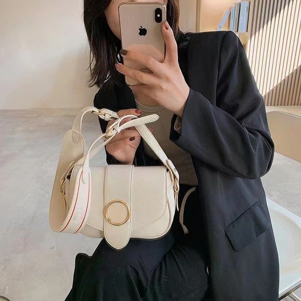 

designer pont 9 soft saddle shoulder bags fashion women crossbody luxury wide straps ladies handbags classic metal letters