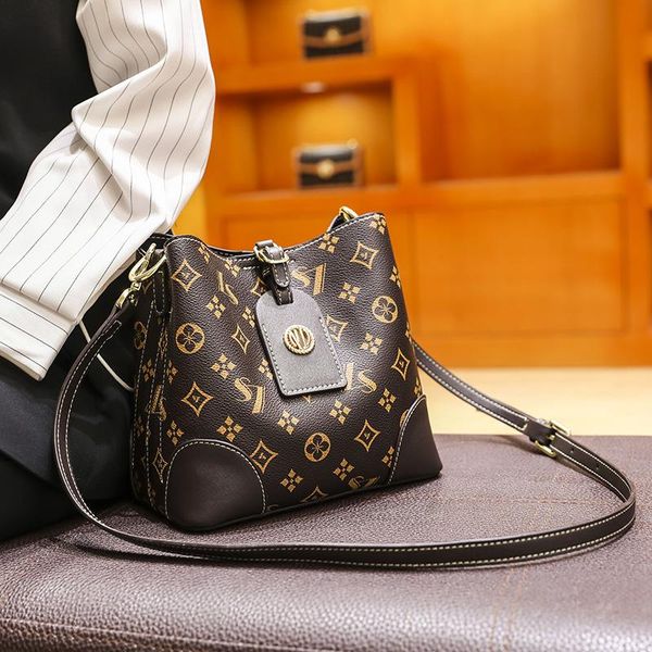 

evening bags genuine leather handbags 2021 fashion all-match large-capacity printing bucket bag ladies retro messenger shoulder handbag