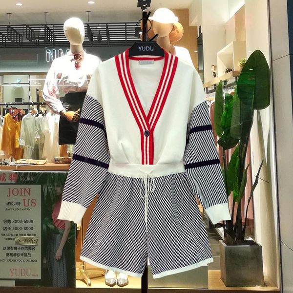 

women's tracksuits [ewq] contrast color plaid v-neck single breasted knitted cardigan + elastic waist shorts two-piece set women autumn, Gray
