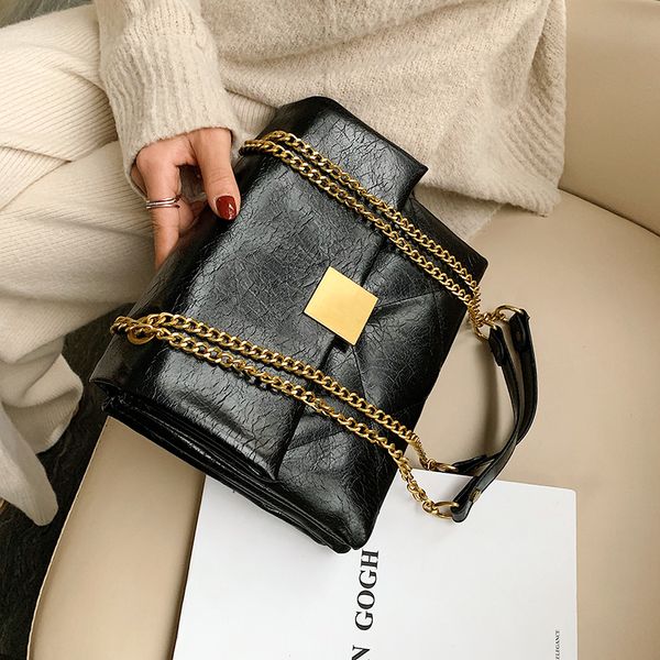 

fashion messenger bag women crossbody bag chain shoulder handbag women totes vintage sling bag solid pu leather totes