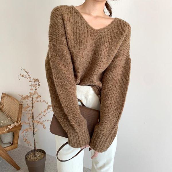 

2021 ol elegant solid basic v-neck knitted sweater female new autumn winter fashion soft warm pullovers women sweaters 9t39, White;black