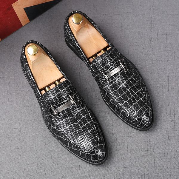 

fashion high-quality business banquet mens dress shoes italian style classic casual solid suede metal high-end party loafers h10, Black