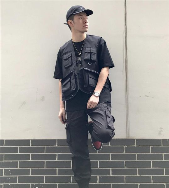 

men's vests military multiple pockets cargo vest hip hop men dad sleeveless jacket gilet streetwear outerwear waistcoa, Black;white