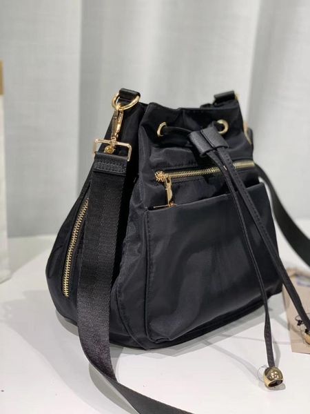 

new style nylon bucket bag camouflage large capacity female casual messenger bags