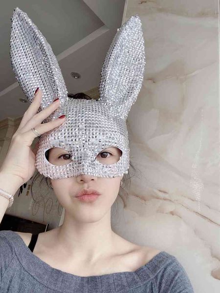 Maschera con rivetti in argento, orecchie di coniglio, maschere da palcoscenico per ragazze da festa femminili