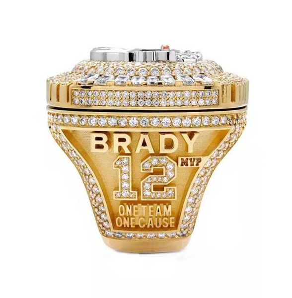 

2020-2021 tampa bay championship ring with collector's display case for personal collection, Silver