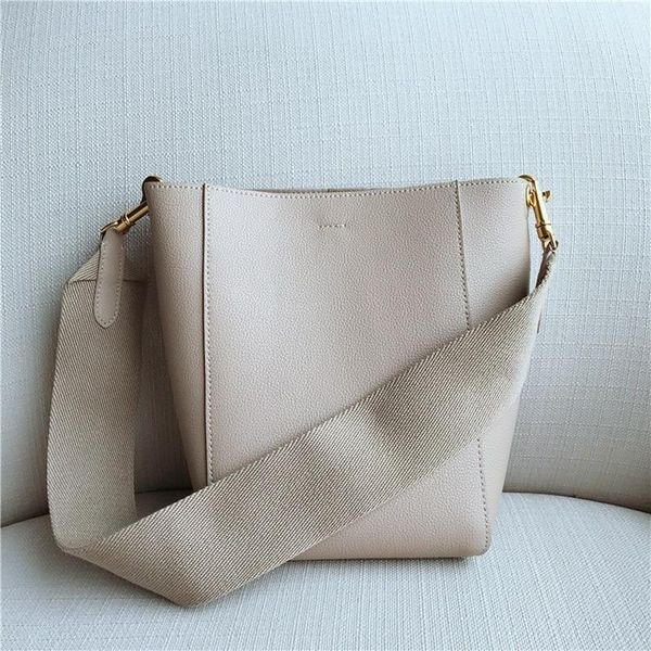 

shoulder bags 2021 stars with wide bucket bag single leaning leather women's