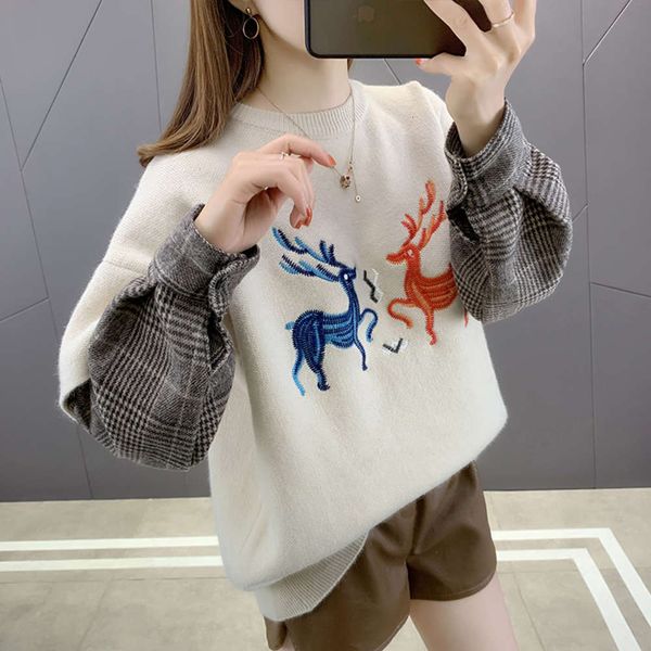 

net red christmas sweater for women to wear loose and thick embroidered stitched bottomed shirt in winter, White;black