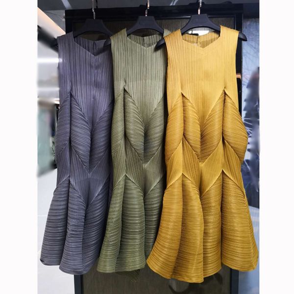 

2021 new pleats flower bud summer woman kimono yellow plus size loose sleeveless aesthetic clothes caq1, Black;gray