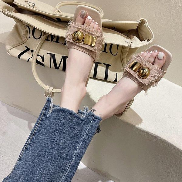 

slippers 2021 female korean version of thick and low-heeled women's summer wear small fresh sandals, Black