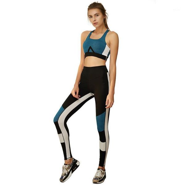 Abbigliamento fitness Abbigliamento sportivo da donna Palestra Yoga Set da jogging Femme Nylon Reggiseno e leggings accoglienti Tuta sportiva Abbigliamento da allenamento Abito femminile