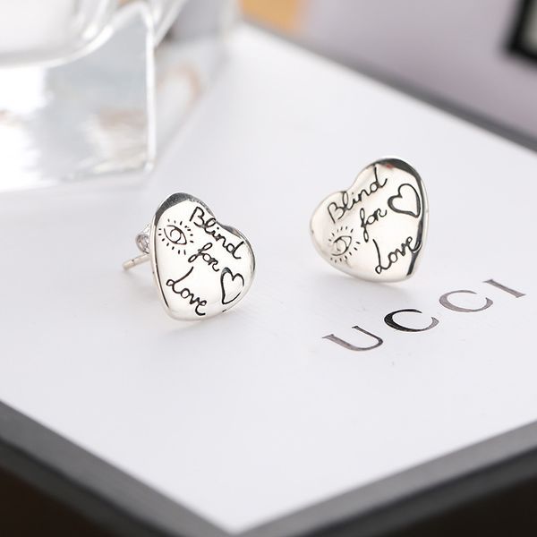 

design love fearless heart-shaped s925 silver fashion trend men and women lovers with the same versatile pair of letter earrings, Golden