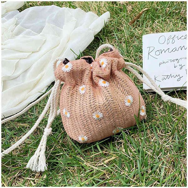 

new handbags woven female 2021 fashion lace drawstring bucket single shoulder messenger straw bag factory direct sale