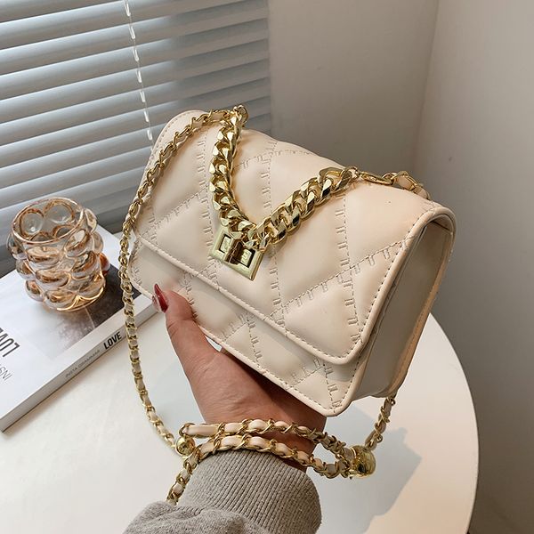 

niche design chain female bag all-match 2021 new fashion high-end messenger bag selling square bag shoulder width 20cm