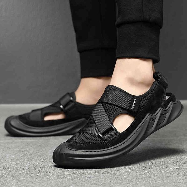 

slippers outdoor summer men sandals breathable and comfortable walking wear large size open shoes mesh fashion beach leisure buckl, Black