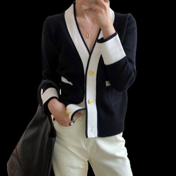 

2021 new fashion sweater, v-neck, autumn, contrast color, knitted cardigan, casual, jacket, 0cy4, White;black