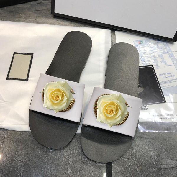 

2021 designer slides women flip flops leather women sandal with double metal black white brown slippers summer beach sandals with box