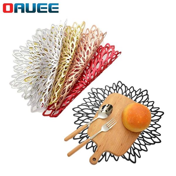

mats & pads pvc hollow insulated placemat table home christmas decoration with heat-resistant