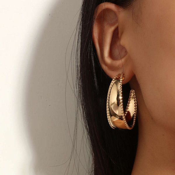 

fashion simple temperament earrings exaggerated creative alloy earrings