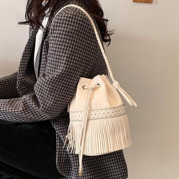 

shoulder bags 2021 arrival women pu leather large capacity tassel bucket messenger handbags designer crossbody