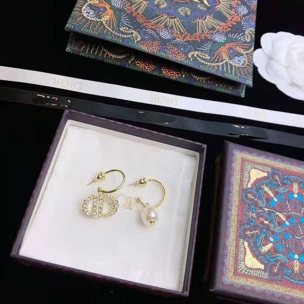 

75% off outlet online family letter pearl 2021 925 silver needle earrings fashion simple earrings for women 1kr9, Golden