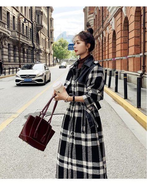

women's wool & blends fashion french style retro black and white plaid stitching woolen coat loose warm elegant quilted trench