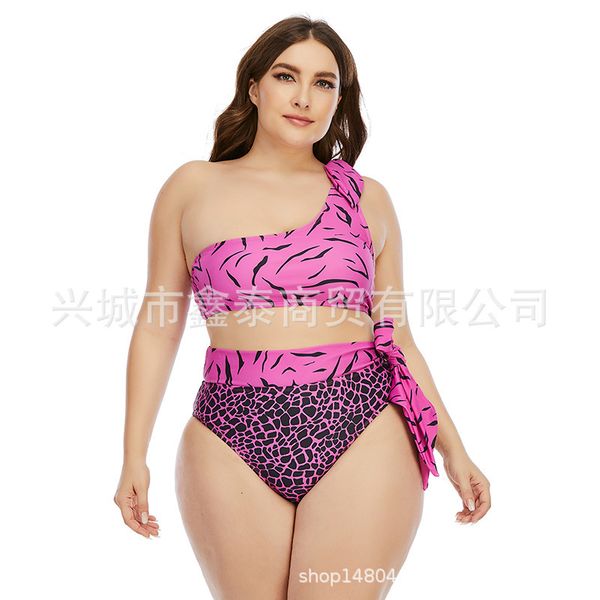 

large size split xintai's swimsuit in the 21st year, White;black