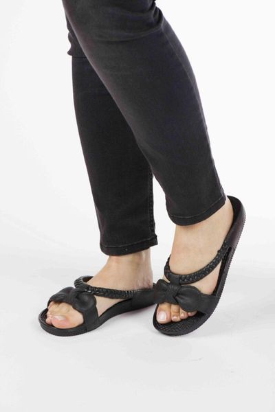 

slippers nonskid model-black