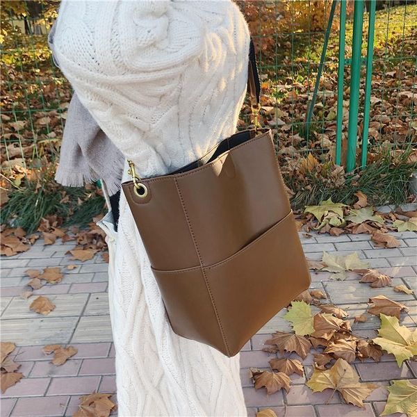

evening bags pu leather vintage bucket shoulder for women 2021 wide strap design office ladies crossbody totes handbag