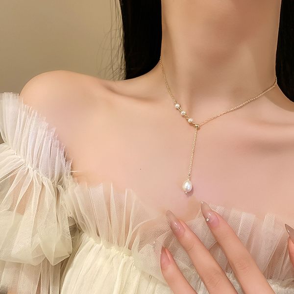 

amulet pendants genuine gold electroplated freshwater pearl necklace neck chain collarbone korean ins niche design, Golden;silver