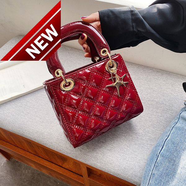 

bag female 2022 new korean simple hand messenger princess fashion small square