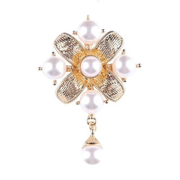 

exaggerated metal pearl brooch pin court clothing accessories neckpin, Gray