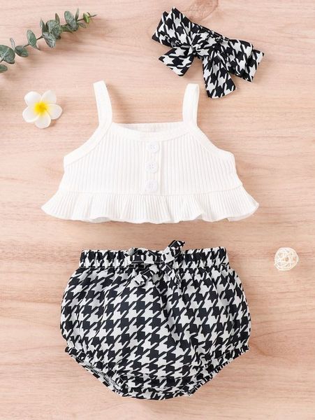 

baby fake button ruffle hem cami & houndstooth bow shorts & headband she, White