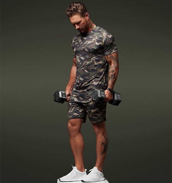 2020 novos esportes terno 2 peças terno esportivo masculino fitness verão camuflagem shorts + camuflagem t-shirt homens terno de lazer masculino 3xl x0610