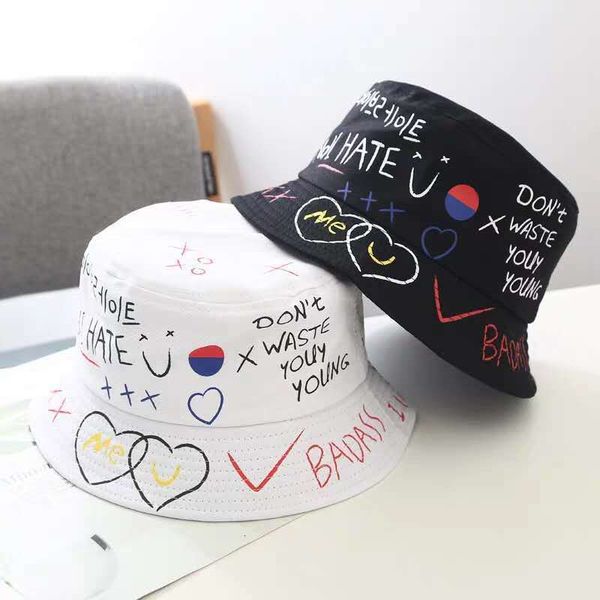 

new leisure sunshade fisherman's hat fashion basin men's and women's personality graffiti pattern black white, Blue;gray