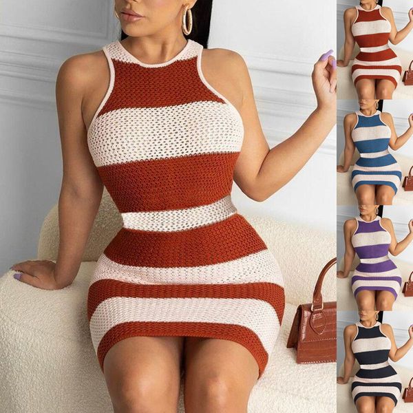 

2021 autumn winter knitted sleeveless color matching women's sweater hip wrap skirt, White;black