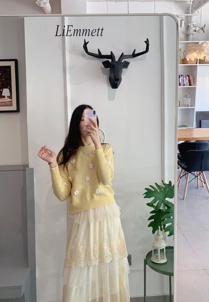 

women's sweaters 2021 autumn and winter japan style woman little fresh pullover sweater flower appliques long sleeve solid short, White;black