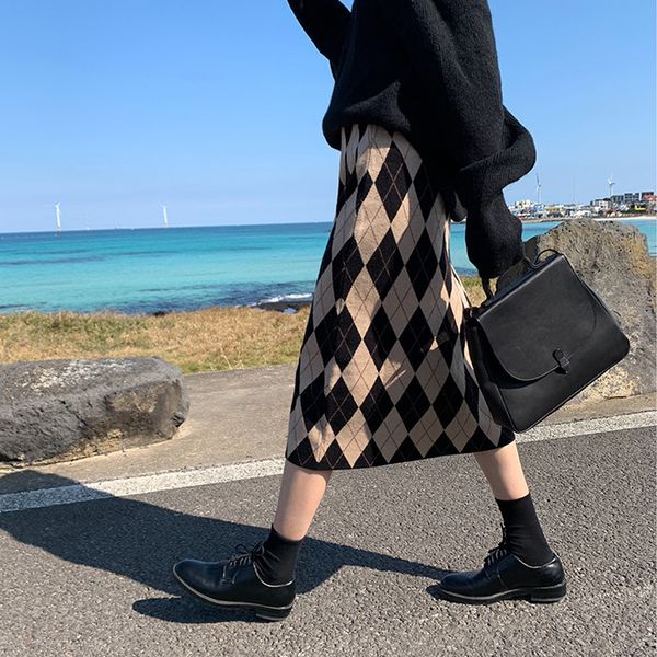 

skirts knitted skirt women's autumn and winter korean diamond check hip wrap skirt style temperament high waist thin a-word spell, Black
